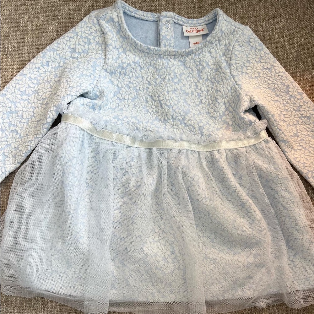 Cat and Jack dress size 6-9 months